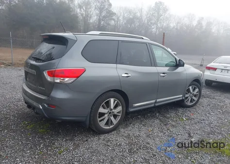 2015 Nissan Pathfinder Platinum z USA, uszkodzony, nr VIN 5N1AR2MN2FC627653